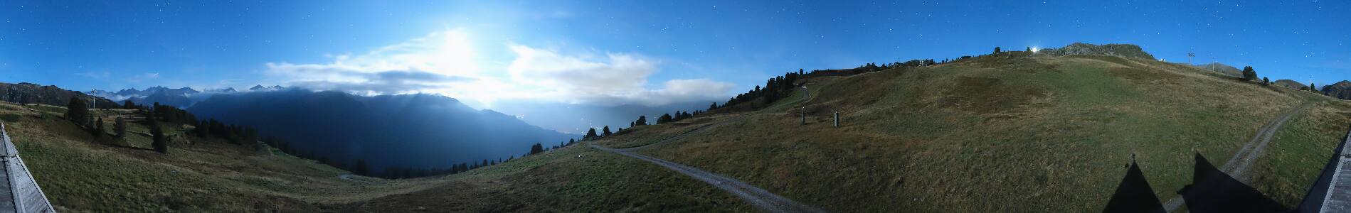 Zillertal Arena Kreuzwiese snow cam captured at 21 September 2026 at 11:58 pm GMT+2