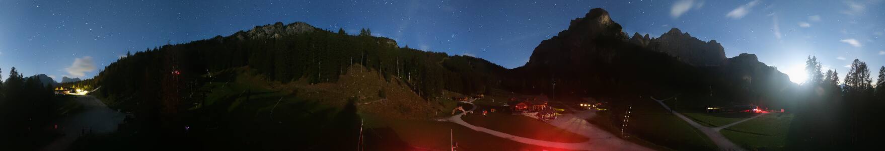 Alleghe Piani di Pezze snow cam captured at 20 September 2026 at 11:51 pm GMT+2