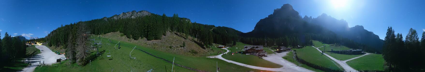 Alleghe Piani di Pezze snow cam captured at 24 September 2026 at 11:55 pm GMT+2