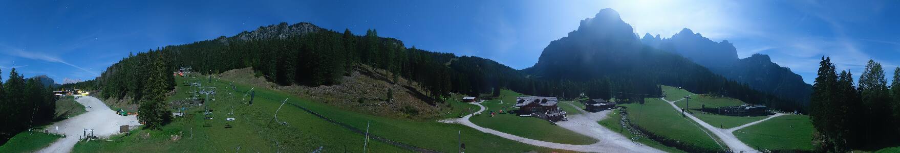 Alleghe Piani di Pezze snow cam captured at 26 September 2026 at 11:57 pm GMT+2