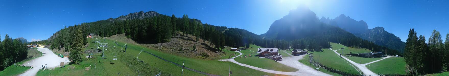 Alleghe Piani di Pezze snow cam captured at 27 September 2026 at 11:56 pm GMT+2
