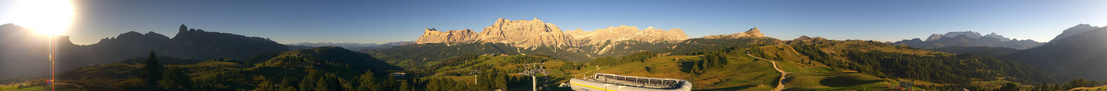Alta Badia Rifugio Ütia de Bioch snow cam captured at 15 September 2026 at 6:12 pm GMT+2