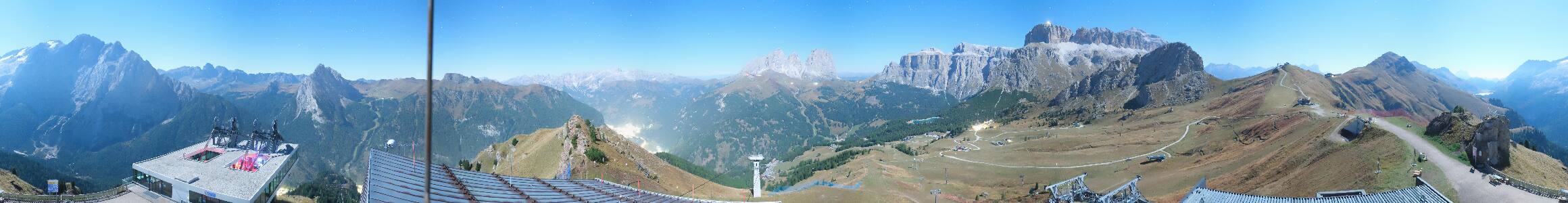 Canazei Col dei Rossi snow cam captured at 28 September 2026 at 11:55 pm GMT+2