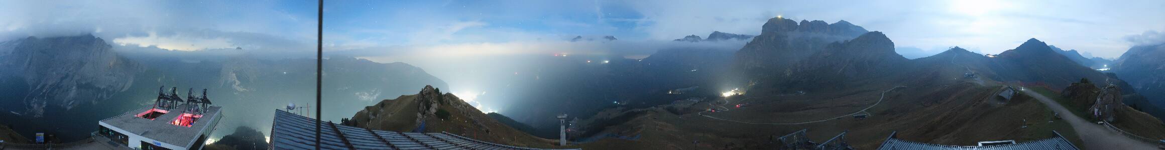 Canazei Col dei Rossi snow cam captured at 1 October 2026 at 11:39 pm GMT+2