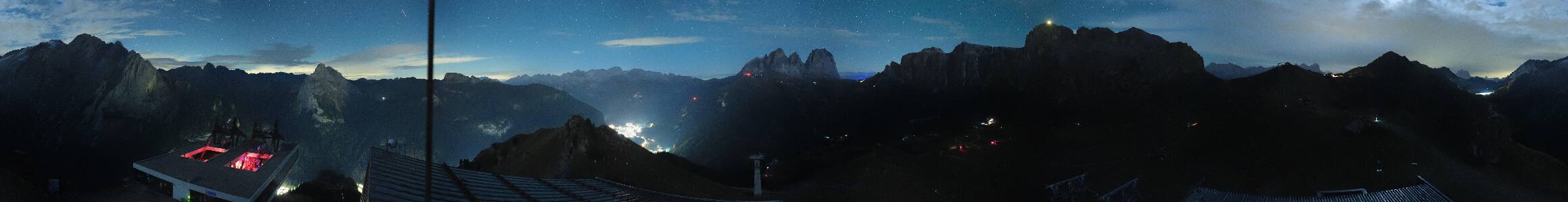 Canazei Col dei Rossi snow cam captured at 6 October 2026 at 4:42 am GMT+2
