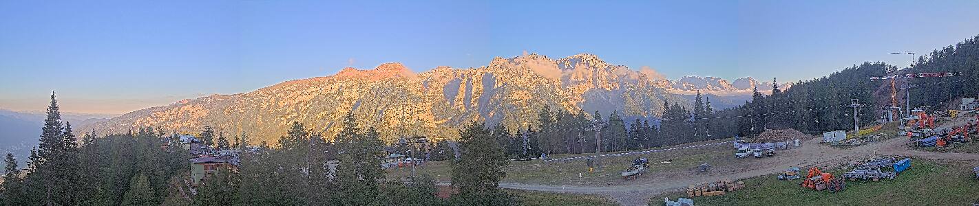 Chalet Rosa Alpina Folgarida (TN) - Chalet Rosa Alpina (1890m) snow cam captured at 15 September 2026 at 6:46 pm GMT+2