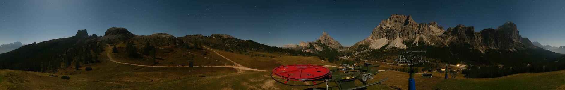 Cortina d'Ampezzo Col Gallina snow cam captured at 28 September 2026 at 11:55 pm GMT+2
