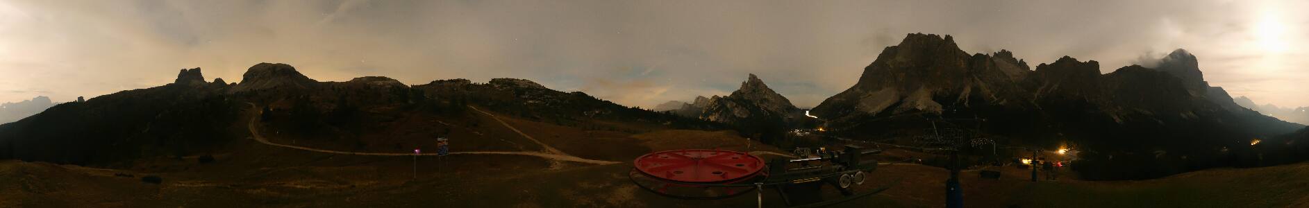 Cortina d'Ampezzo Col Gallina snow cam captured at 1 October 2026 at 11:47 pm GMT+2