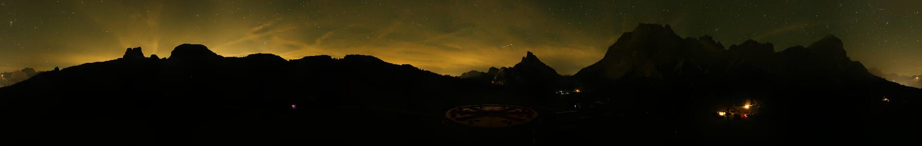 Cortina d'Ampezzo Col Gallina snow cam captured at 4 October 2026 at 11:50 pm GMT+2