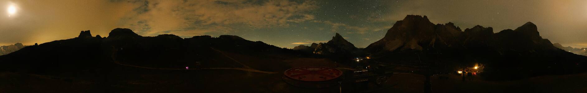 Cortina d'Ampezzo Col Gallina snow cam captured at 6 October 2026 at 4:42 am GMT+2
