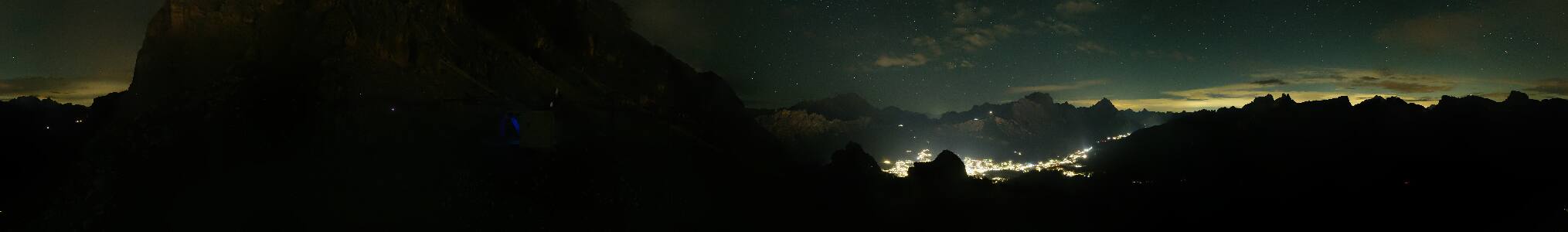 Cortina d'Ampezzo Pomedes snow cam captured at 5 October 2026 at 11:55 pm GMT+2