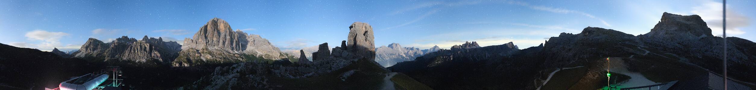 Cortina d’Ampezzo, 5 Torri Cortina d'Ampezzo - 5 Torri (2255m) snow cam captured at 20 September 2026 at 11:53 pm GMT+2