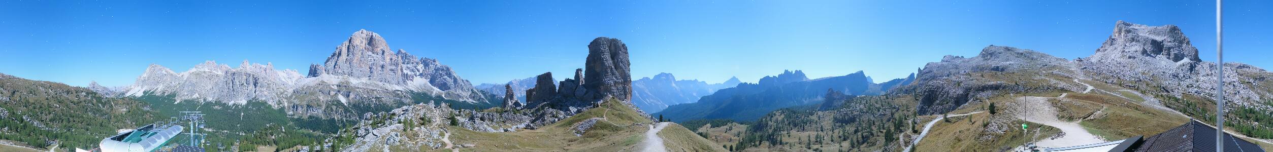 Cortina d’Ampezzo, 5 Torri Cortina d'Ampezzo - 5 Torri (2255m) snow cam captured at 27 September 2026 at 11:58 pm GMT+2