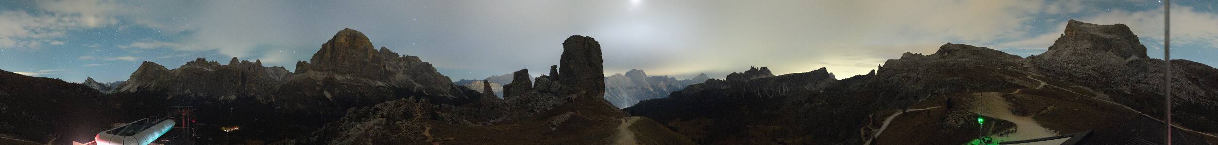 Cortina d’Ampezzo, 5 Torri Cortina d'Ampezzo - 5 Torri (2255m) snow cam captured at 6 October 2026 at 4:51 am GMT+2