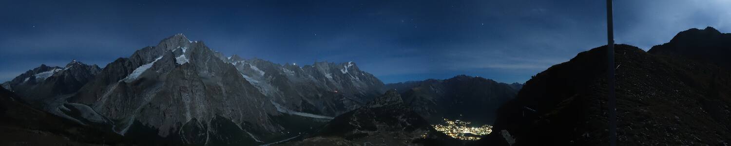 Courmayeur 360 Courmayeur 360 snow cam captured at 24 September 2026 at 11:50 pm GMT+2