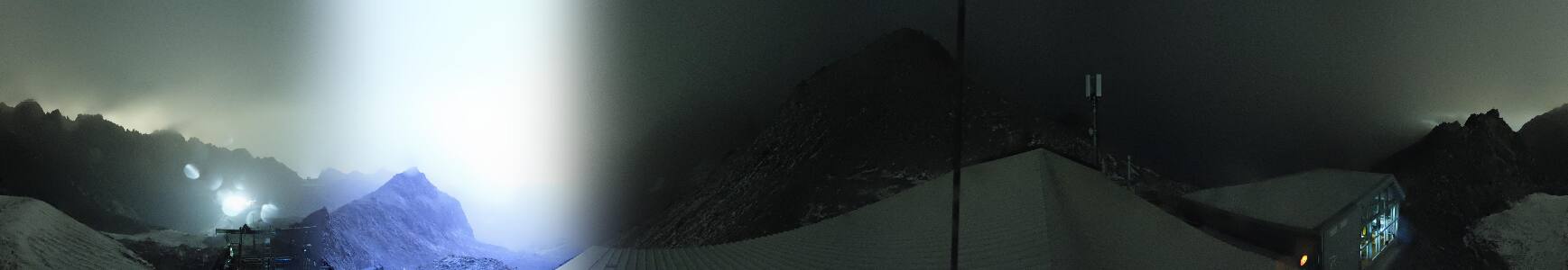 Ghiacciaio Presena Ghiacciaio Presena (3000m) snow cam captured at 16 September 2026 at 10:31 pm GMT+2