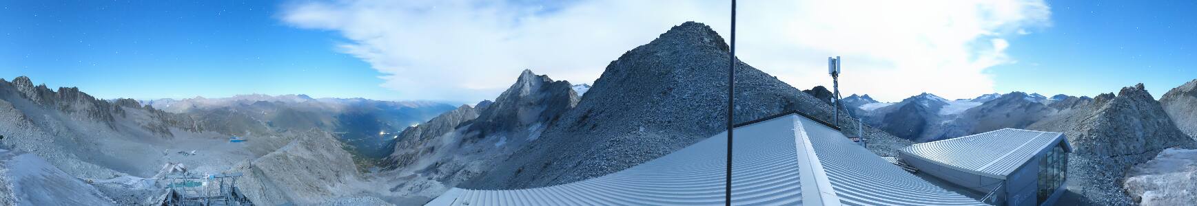 Ghiacciaio Presena Ghiacciaio Presena (3000m) snow cam captured at 23 September 2026 at 11:56 pm GMT+2