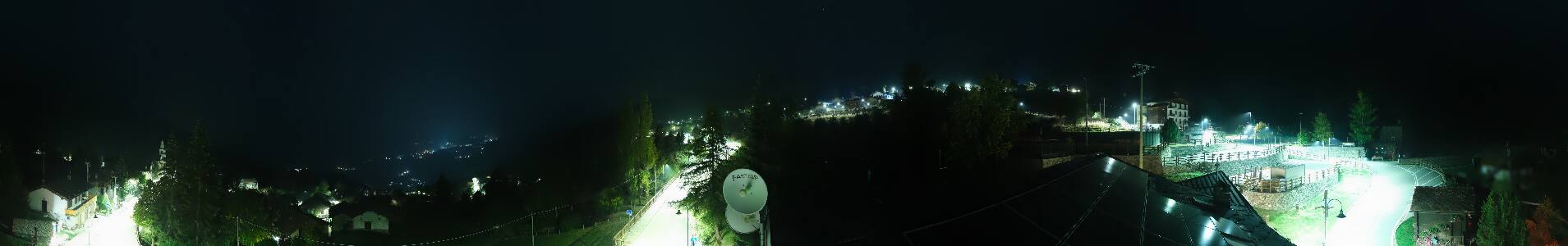 La Magdeleine Comune snow cam captured at 1 October 2026 at 11:42 pm GMT+2