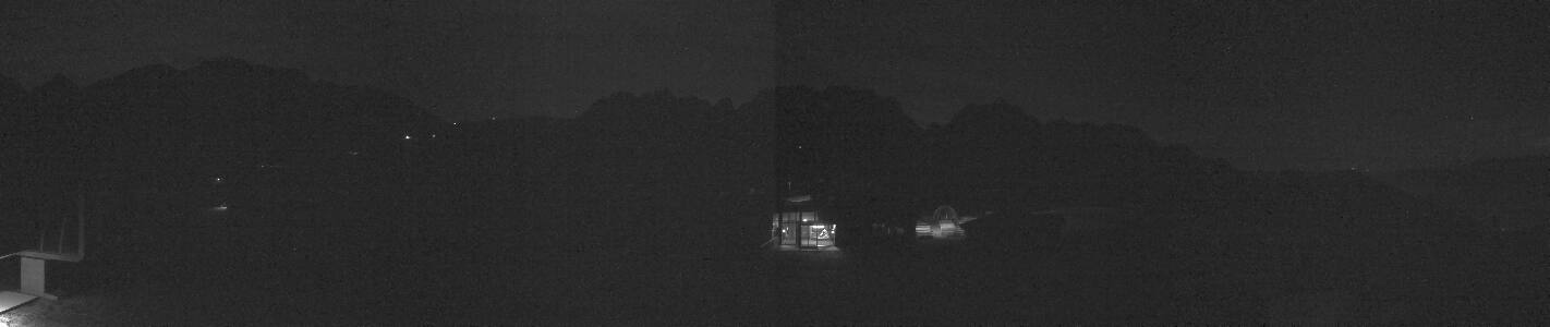 Madonna di Campiglio Madonna di Campiglio Spinale Live 8k snow cam captured at 12 September 2026 at 11:57 pm GMT+2