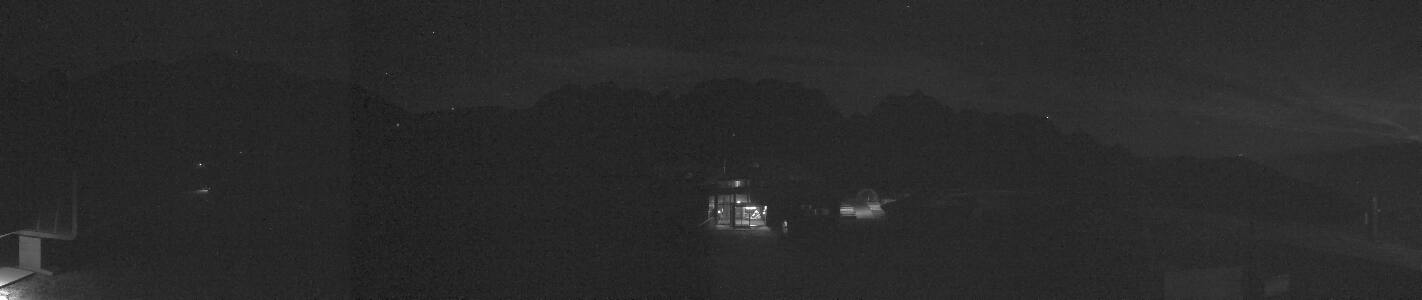 Madonna di Campiglio Madonna di Campiglio Spinale Live 8k snow cam captured at 19 September 2026 at 11:58 pm GMT+2