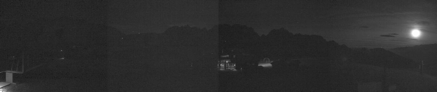 Madonna di Campiglio Madonna di Campiglio Spinale Live 8k snow cam captured at 20 September 2026 at 11:58 pm GMT+2