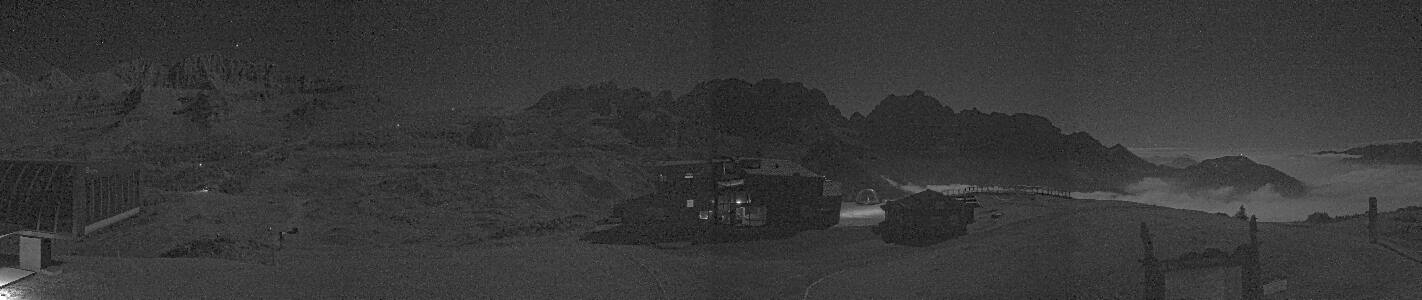 Madonna di Campiglio Madonna di Campiglio Spinale Live 8k snow cam captured at 24 September 2026 at 11:53 pm GMT+2