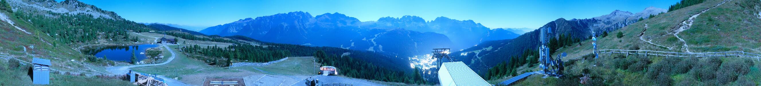 Madonna di Campiglio Pradalago snow cam captured at 27 September 2026 at 11:52 pm GMT+2