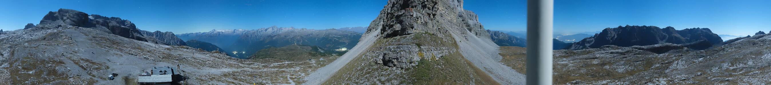 Madonna die Campiglio Groste snow cam captured at 27 September 2026 at 11:52 pm GMT+2