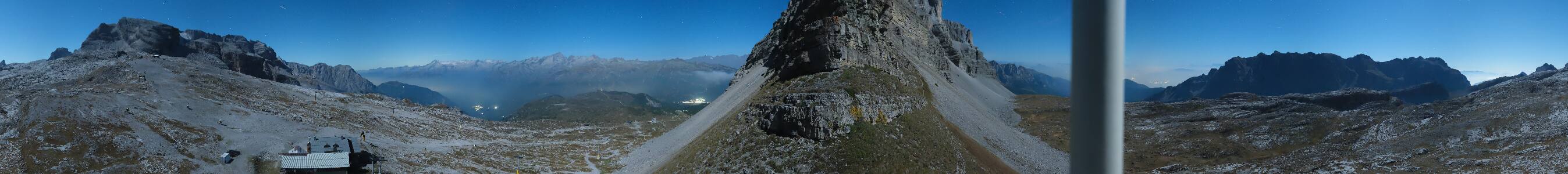 Madonna die Campiglio Groste snow cam captured at 28 September 2026 at 11:57 pm GMT+2