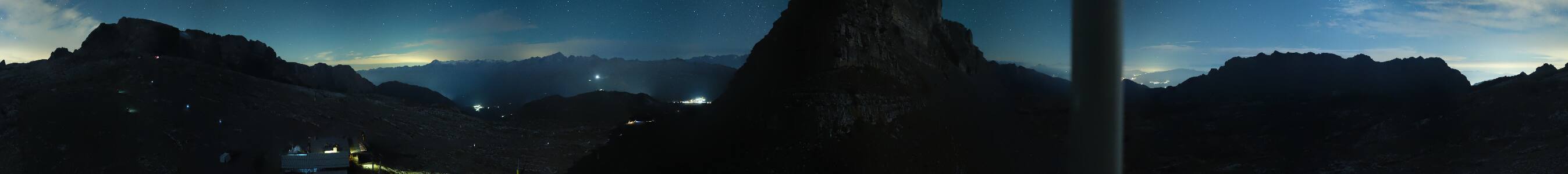 Madonna die Campiglio Groste snow cam captured at 6 October 2026 at 4:47 am GMT+2