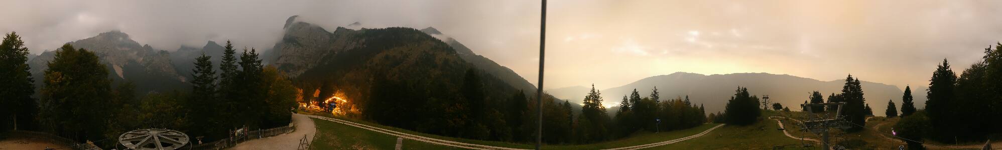 Molveno Pradel snow cam captured at 29 September 2026 at 11:36 pm GMT+2