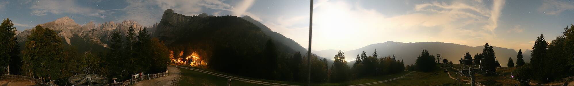 Molveno Pradel snow cam captured at 1 October 2026 at 11:37 pm GMT+2