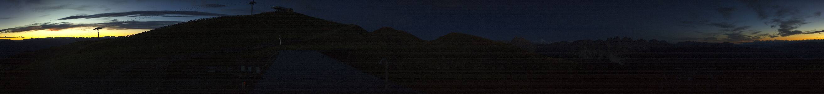 Monte Fana Pfannspitz snow cam captured at 11 September 2026 at 8:04 pm GMT+2