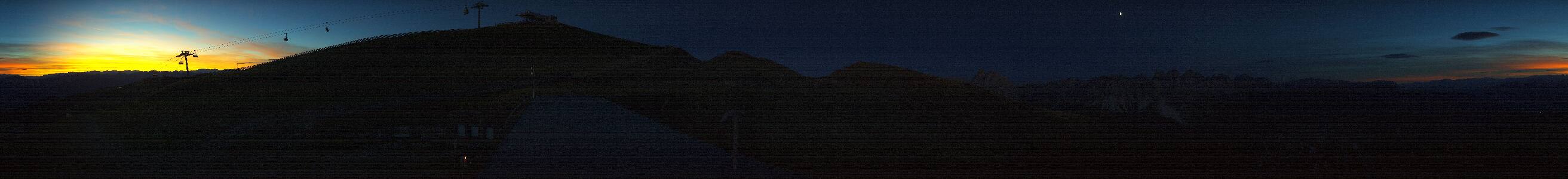 Monte Fana Pfannspitz snow cam captured at 21 September 2026 at 7:47 pm GMT+2