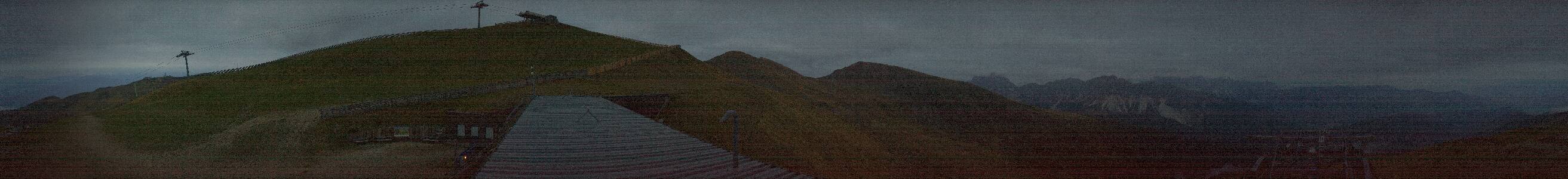 Monte Fana Pfannspitz snow cam captured at 30 September 2026 at 7:14 pm GMT+2