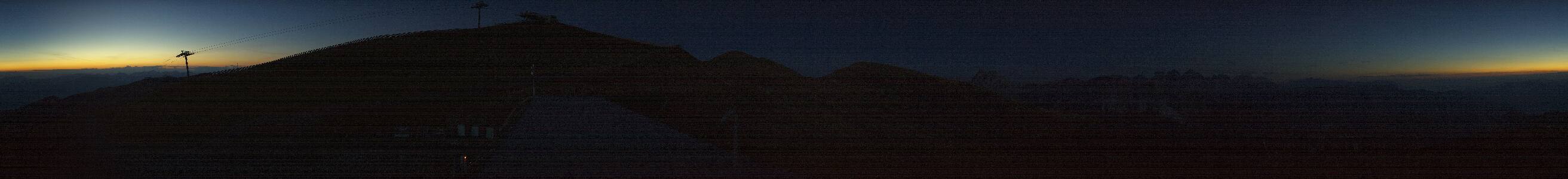 Monte Fana Pfannspitz snow cam captured at 2 October 2026 at 7:45 pm GMT+2