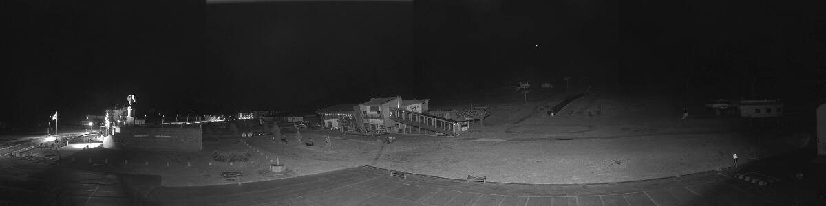 Passo del Tonale Passo del Tonale (1883 m) snow cam captured at 16 September 2026 at 11:50 pm GMT+2
