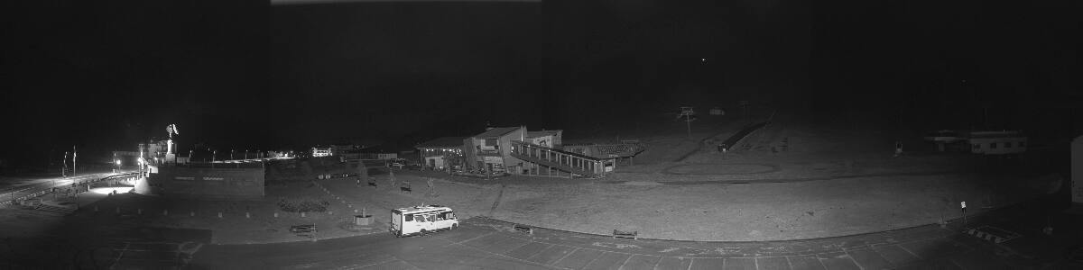 Passo del Tonale Passo del Tonale (1883 m) snow cam captured at 18 September 2026 at 11:54 pm GMT+2