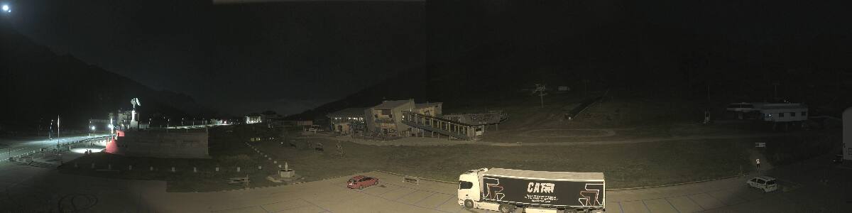 Passo del Tonale Passo del Tonale (1883 m) snow cam captured at 22 September 2026 at 11:51 pm GMT+2