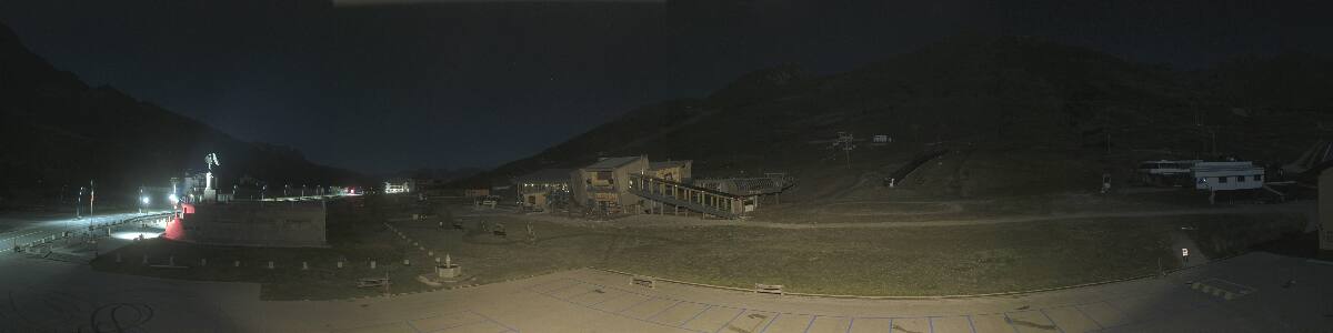 Passo del Tonale Passo del Tonale (1883 m) snow cam captured at 26 September 2026 at 11:56 pm GMT+2