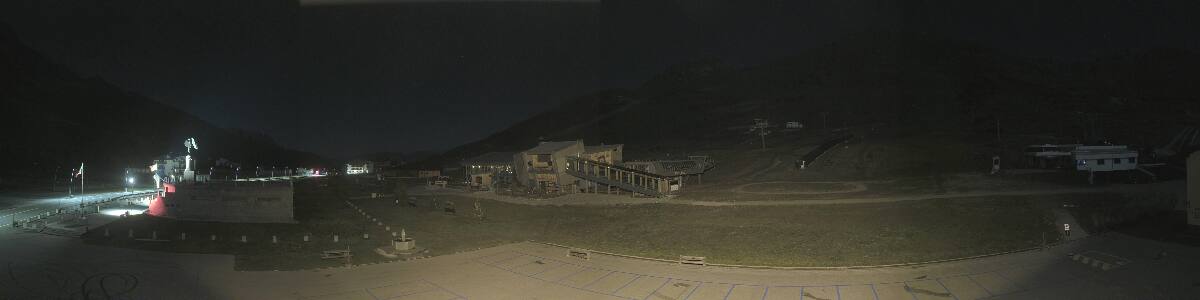 Passo del Tonale Passo del Tonale (1883 m) snow cam captured at 27 September 2026 at 11:54 pm GMT+2