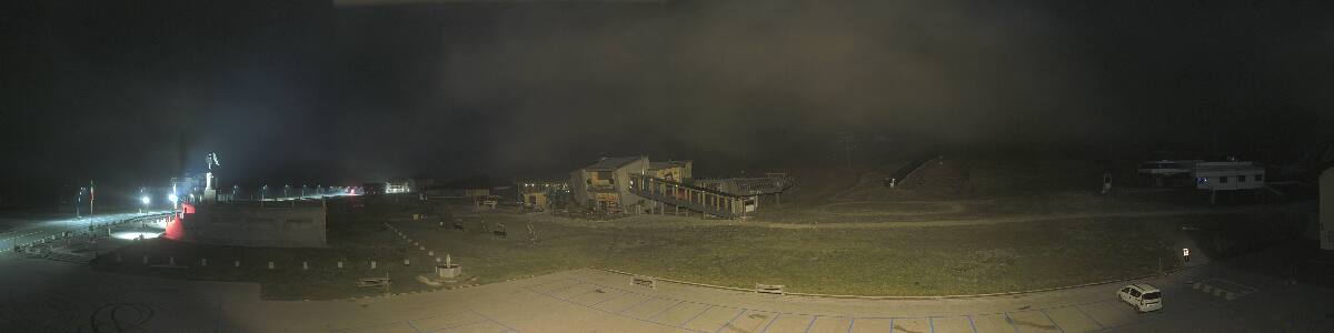 Passo del Tonale Passo del Tonale (1883 m) snow cam captured at 28 September 2026 at 11:58 pm GMT+2