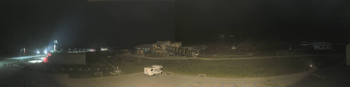 Passo del Tonale Passo del Tonale (1883 m) snow cam captured at 30 September 2026 at 11:44 pm GMT+2