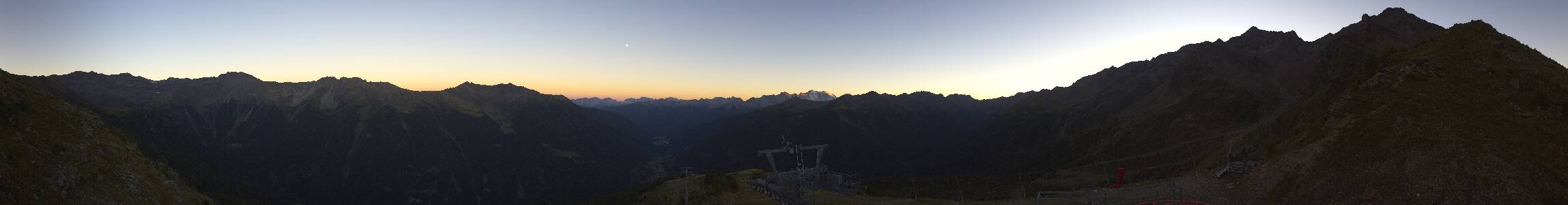 Pejo Seroden snow cam captured at 22 September 2026 at 7:22 pm GMT+2