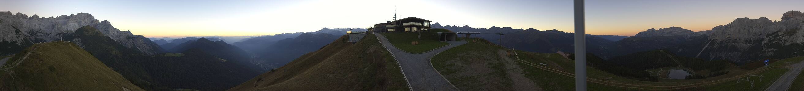 Pinzolo Doss Del Sabion snow cam captured at 22 September 2026 at 7:22 pm GMT+2