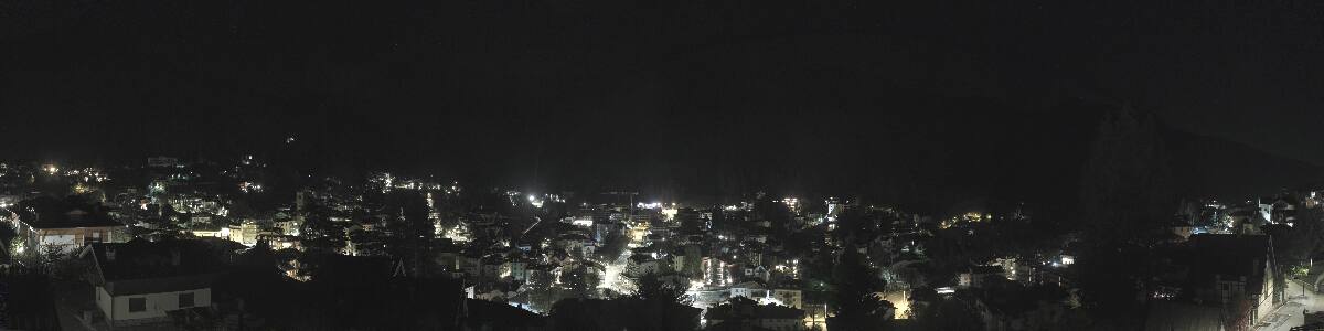 Ponte di Legno Ponte di Legno - 1258m snow cam captured at 5 October 2026 at 11:54 pm GMT+2