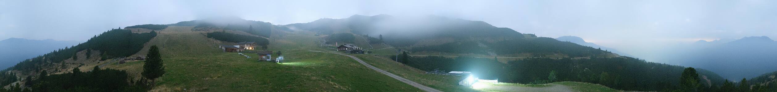Reinswald Pfnatsch snow cam captured at 30 September 2026 at 11:35 pm GMT+2