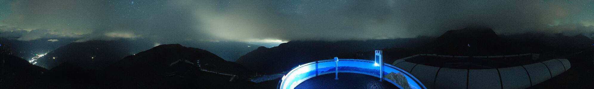 Sand in Taufers Sonnklar snow cam captured at 17 September 2026 at 11:53 pm GMT+2