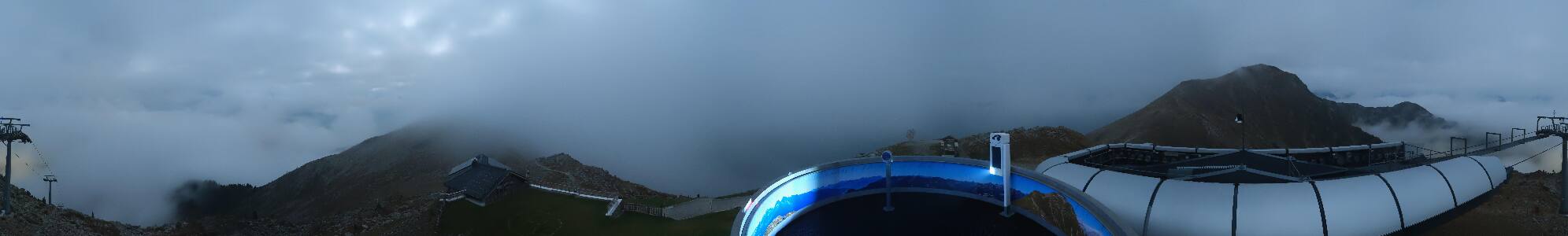 Sand in Taufers Sonnklar snow cam captured at 29 September 2026 at 11:45 pm GMT+2
