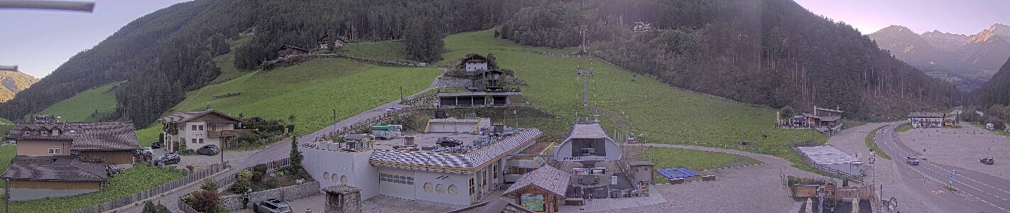 Sand in Taufers Speikboden Tal snow cam captured at 15 September 2026 at 6:19 pm GMT+2